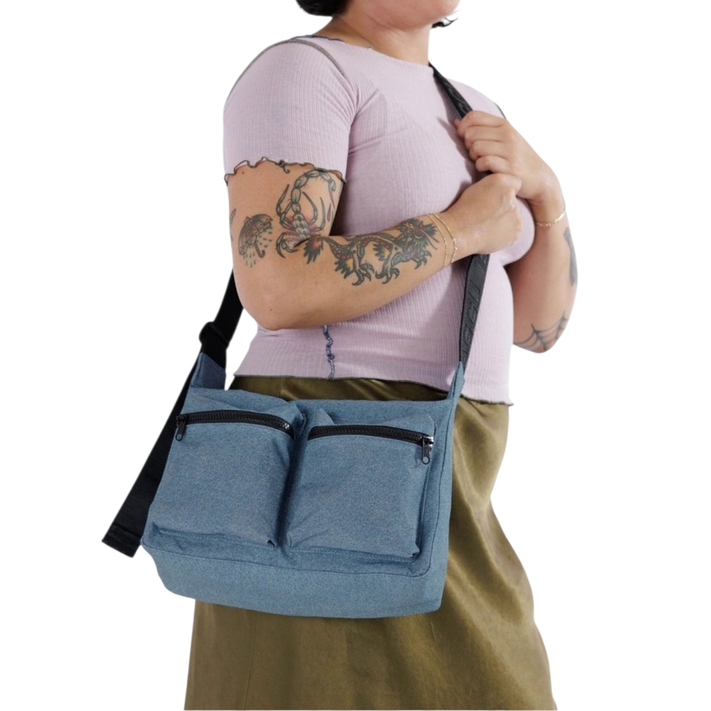 *NWT* BAGGU Medium Cargo Crossbody In Digital Denim - Picture 2 of 10